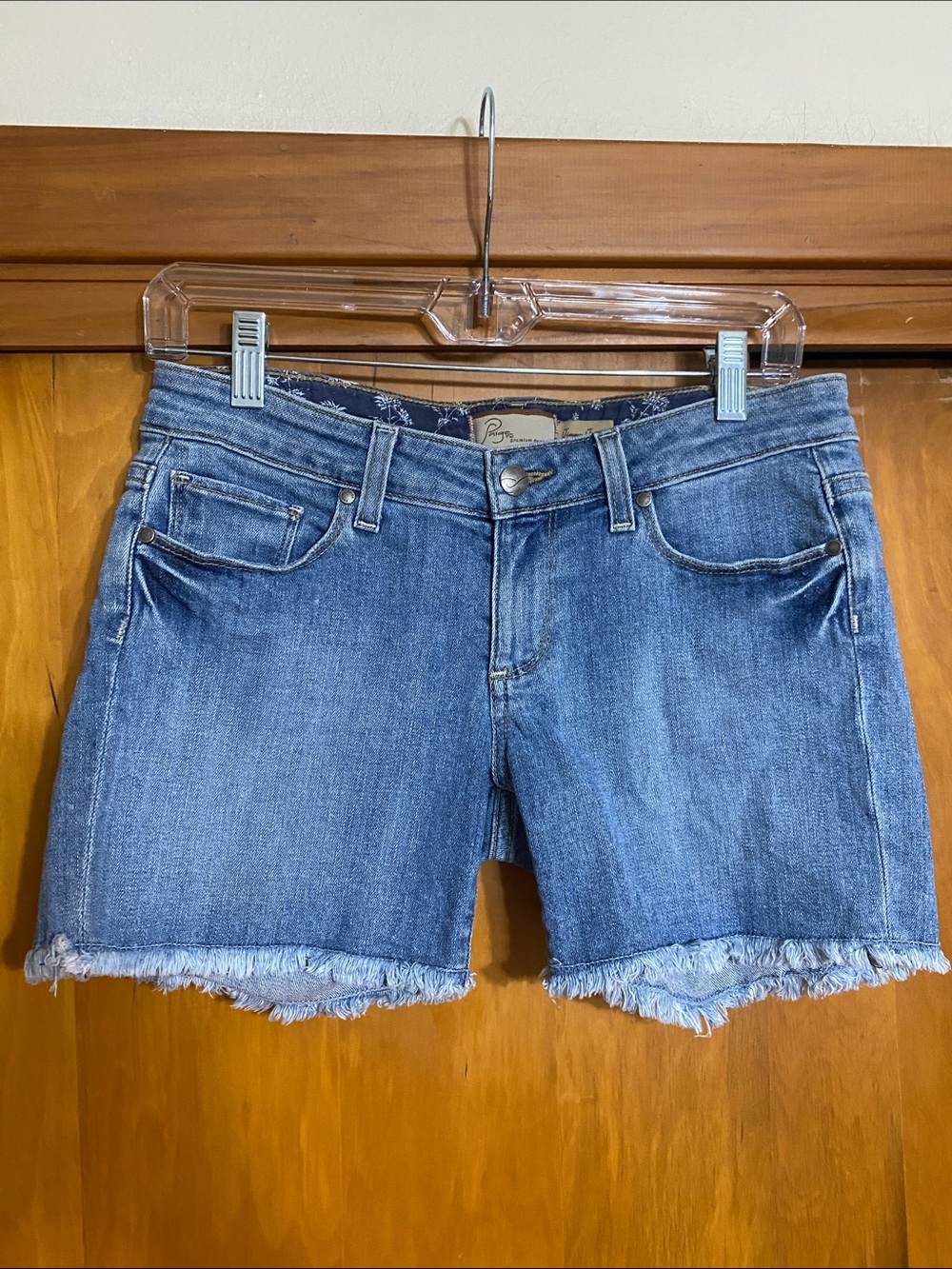 PAIGE Jimmy Jimmy Blue Denim Frayed Hem Cutoff Shorts Daisy Dukes Summer Staple